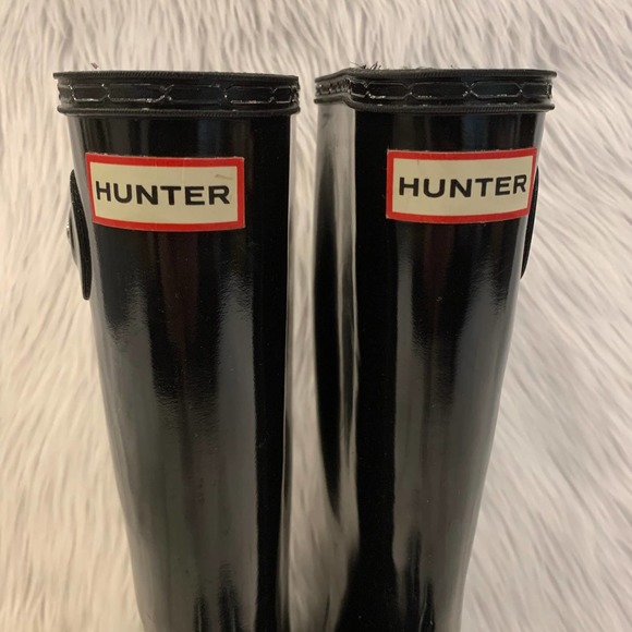 Hunter Original Tall Gloss Wellington Waterproof Rain Boots in Black - Picture 6 of 12
